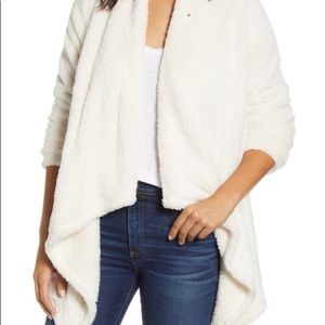 NIP Bobeau Faux Fur Sweater m